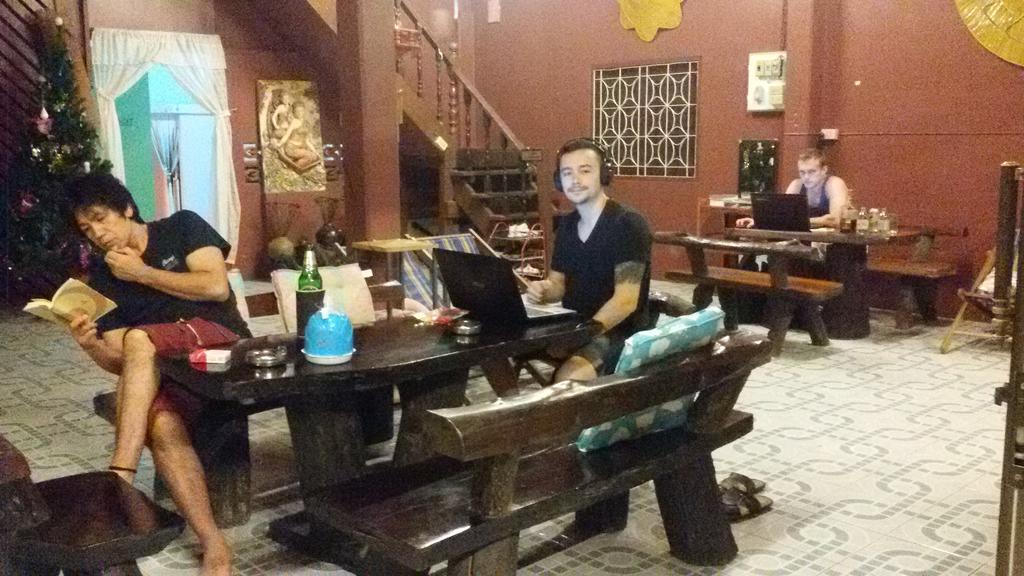 Sangjun Guesthouse Trat Eksteriør bilde