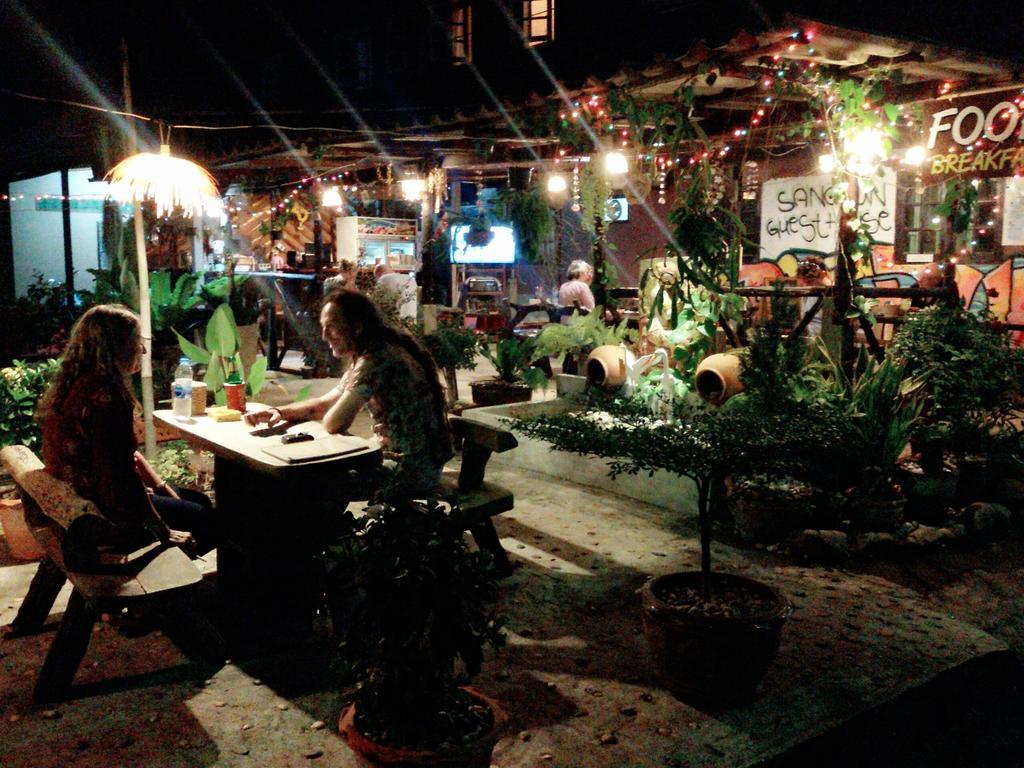 Sangjun Guesthouse Trat Eksteriør bilde