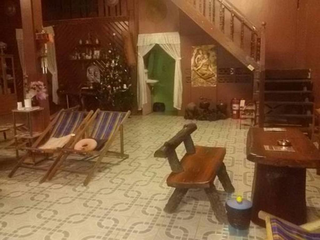 Sangjun Guesthouse Trat Eksteriør bilde