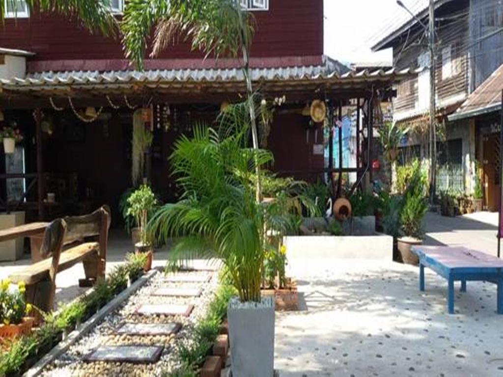 Sangjun Guesthouse Trat Eksteriør bilde