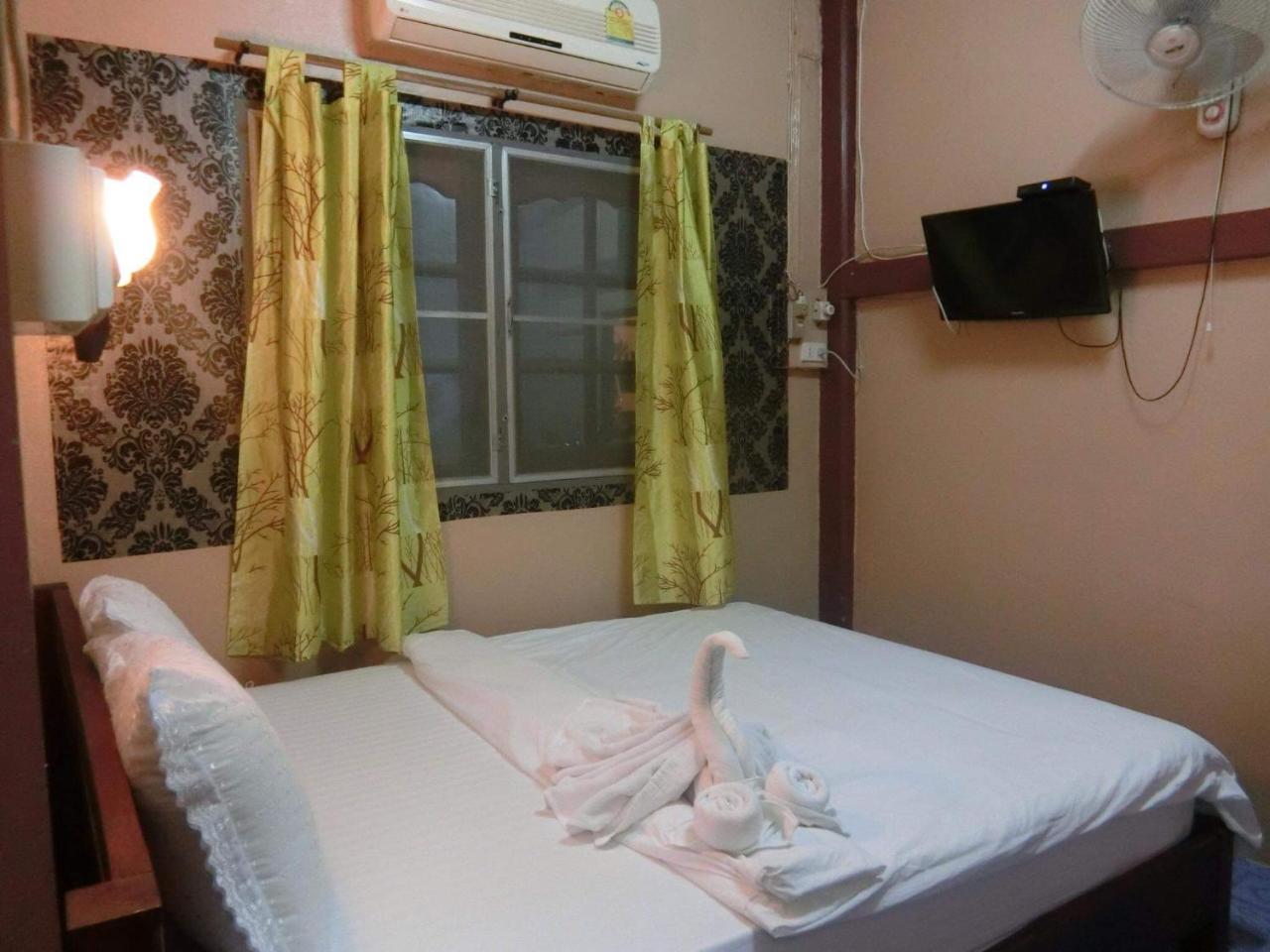 Sangjun Guesthouse Trat Eksteriør bilde