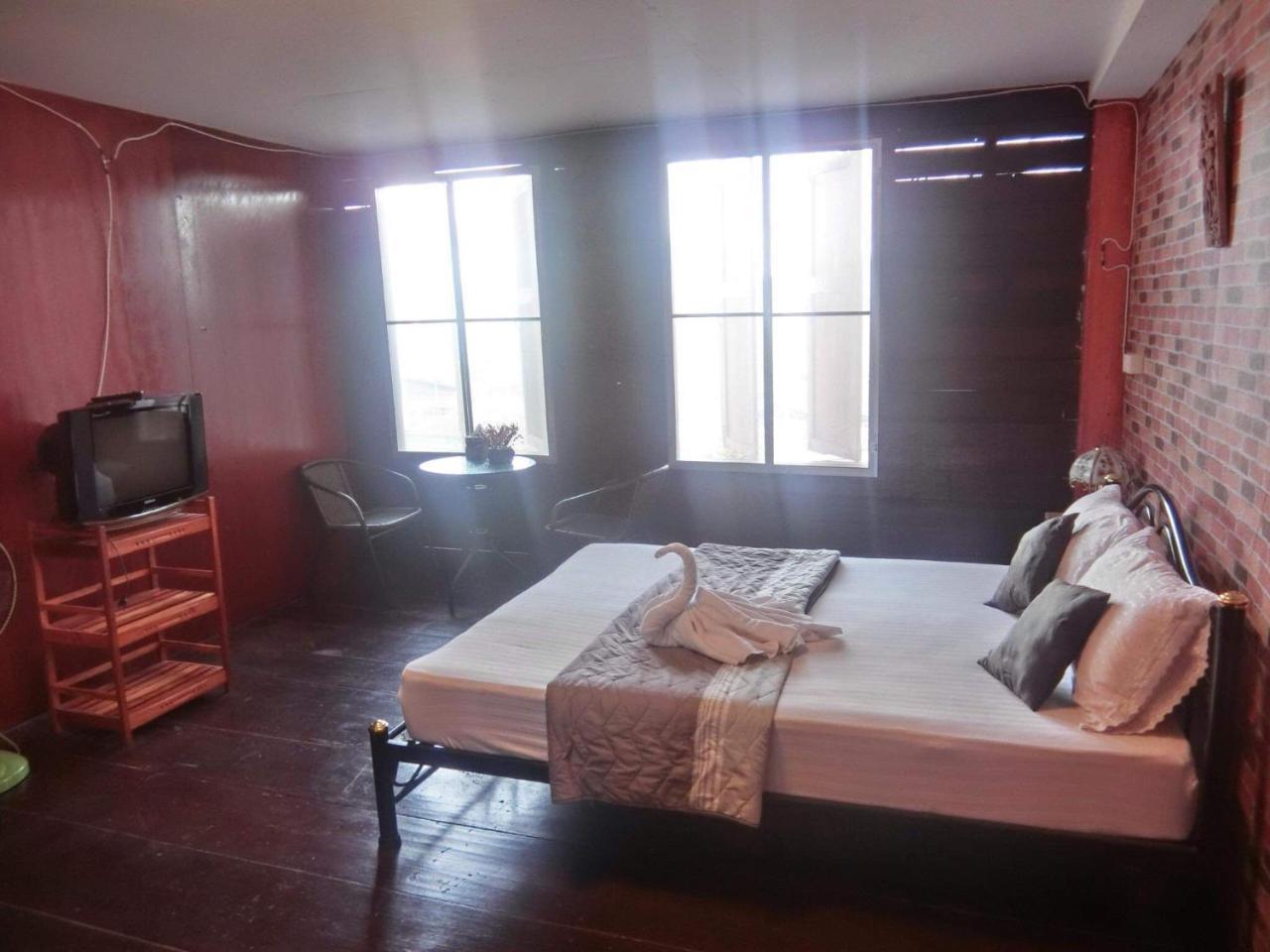 Sangjun Guesthouse Trat Eksteriør bilde